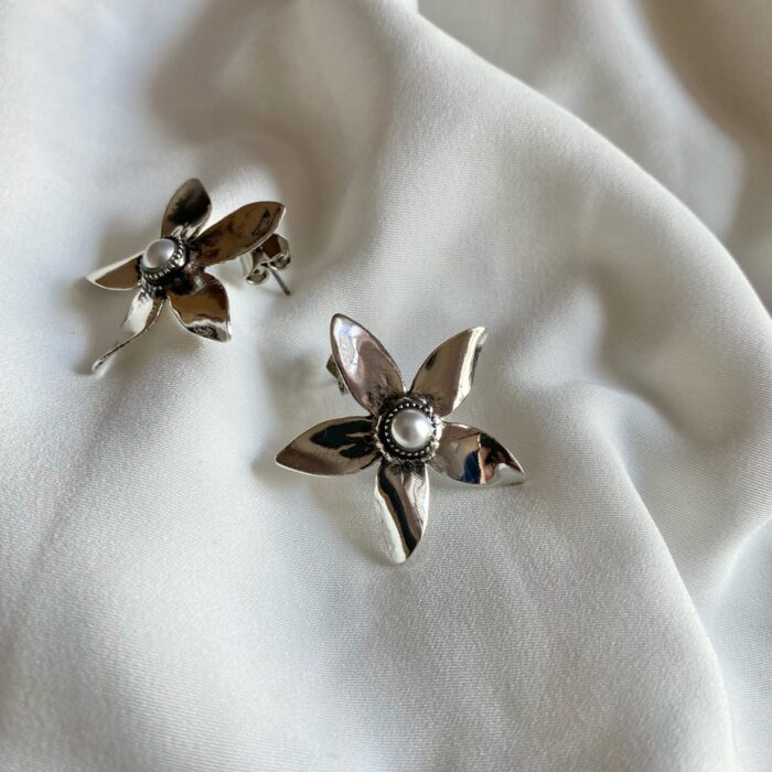 Collezione "Divenire" - Fiori con perlina - immagine 4