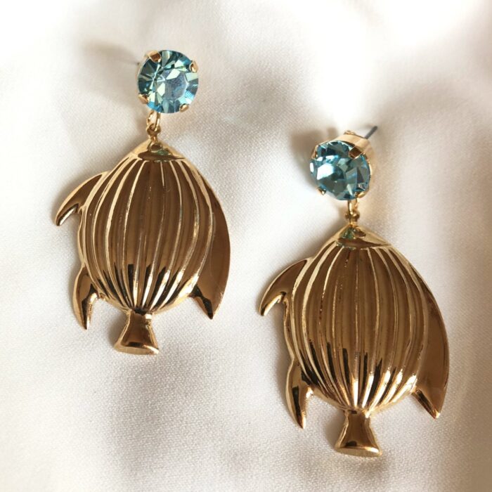 AD4DAC4F-17D0-4C8D-9D15-D6C607B25FDE Collezione "Divenire" - Pesci con Swarovski - immagine 1