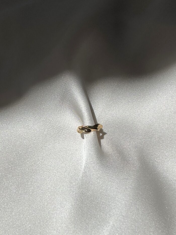 Ear-cuff-Lisa-oro Collezione "Essenziale" - Earcuff Lisa - immagine 1