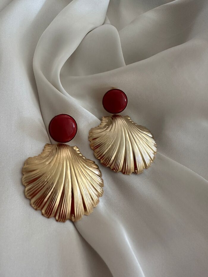Collezione "Estrosa" - Orecchini conchiglia (pasta di turchese/ di corallo) - immagine 3