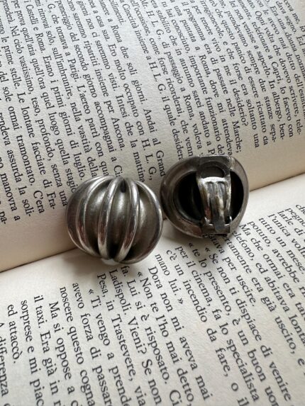 Orecchini in ottone argentato con clips