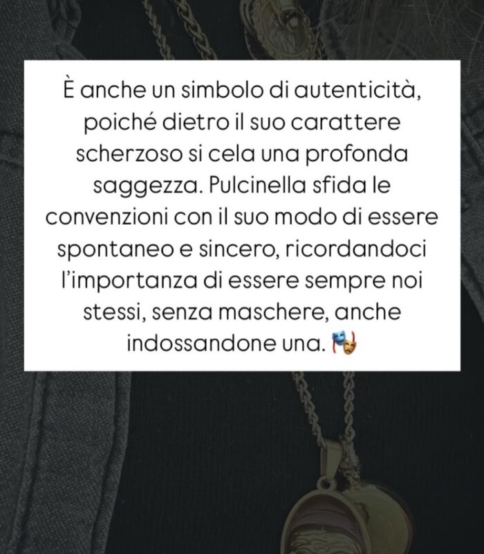 Ciondolo Pulcinella (con incisione personalizzabile) - immagine 2