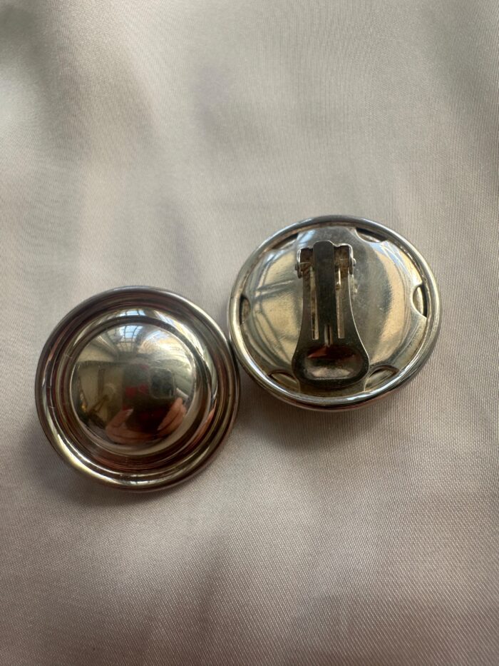 Orecchini a bottone in ottone argentato (clip) - immagine 2