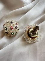 Orecchini a bottone con fiorellini (clip) - immagine 2