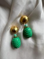 Orecchini con pendente in resina verde e turchese (clip)