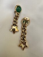 Orecchini con pietra in resina verde e stellina - immagine 2