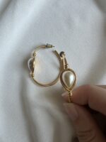Cerchi con goccia di perla bianca