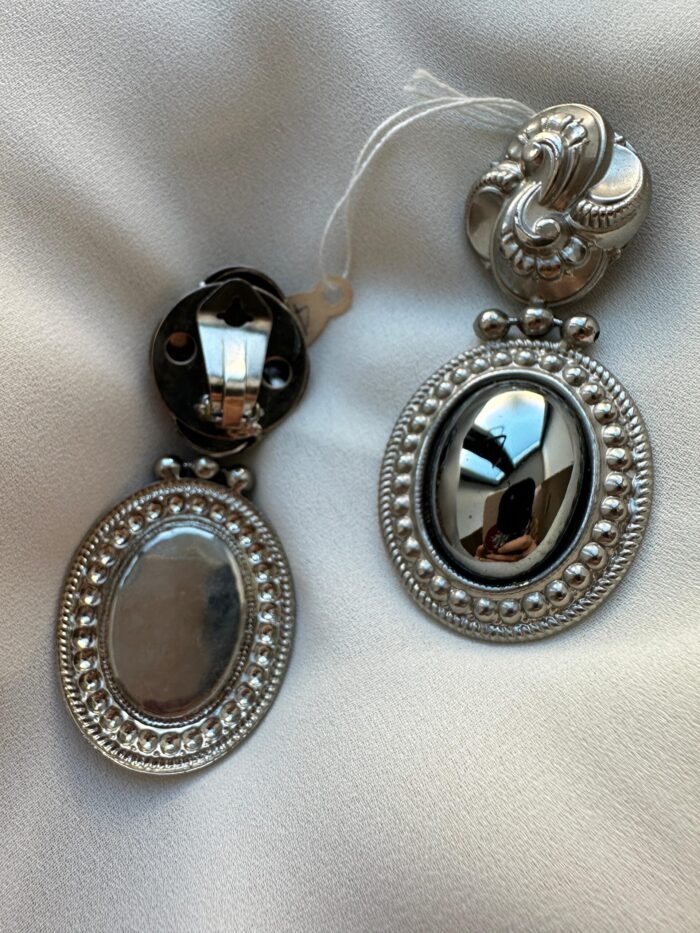 Orecchini con pietra grigia, galvanica in arg (clip) - immagine 2