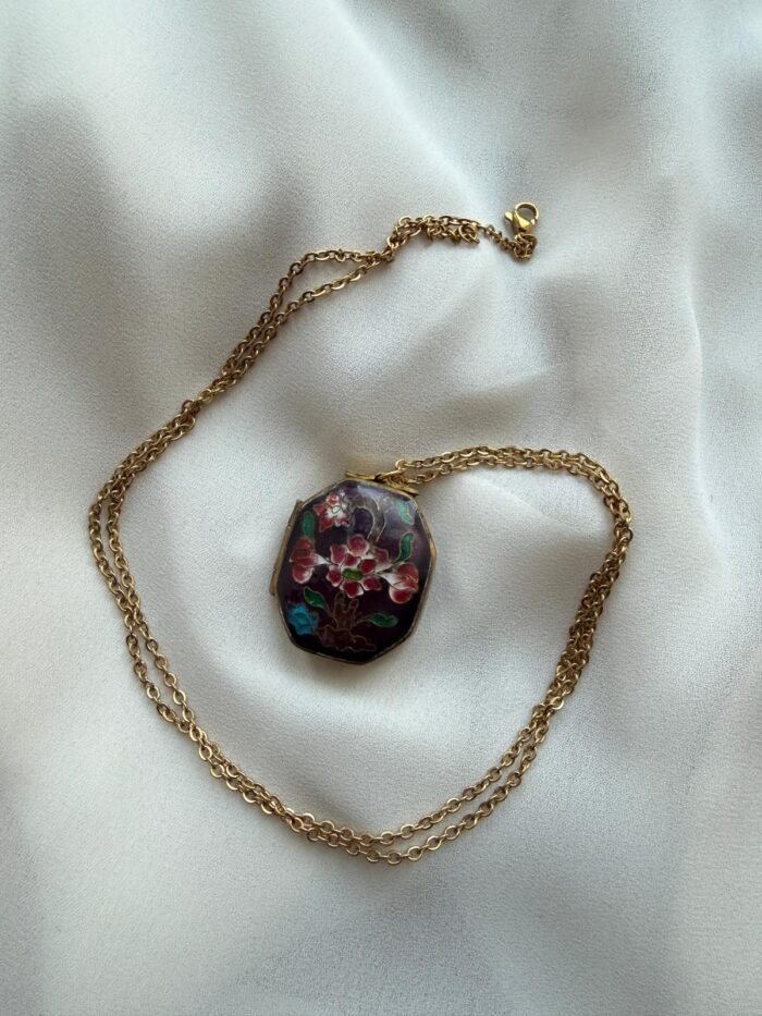 Collana con ciondolo scatolina cloisonnè ed. vintage 1920 - ottagono prugna - immagine 2