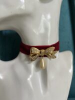 Choker con fiocco e perla - immagine 3