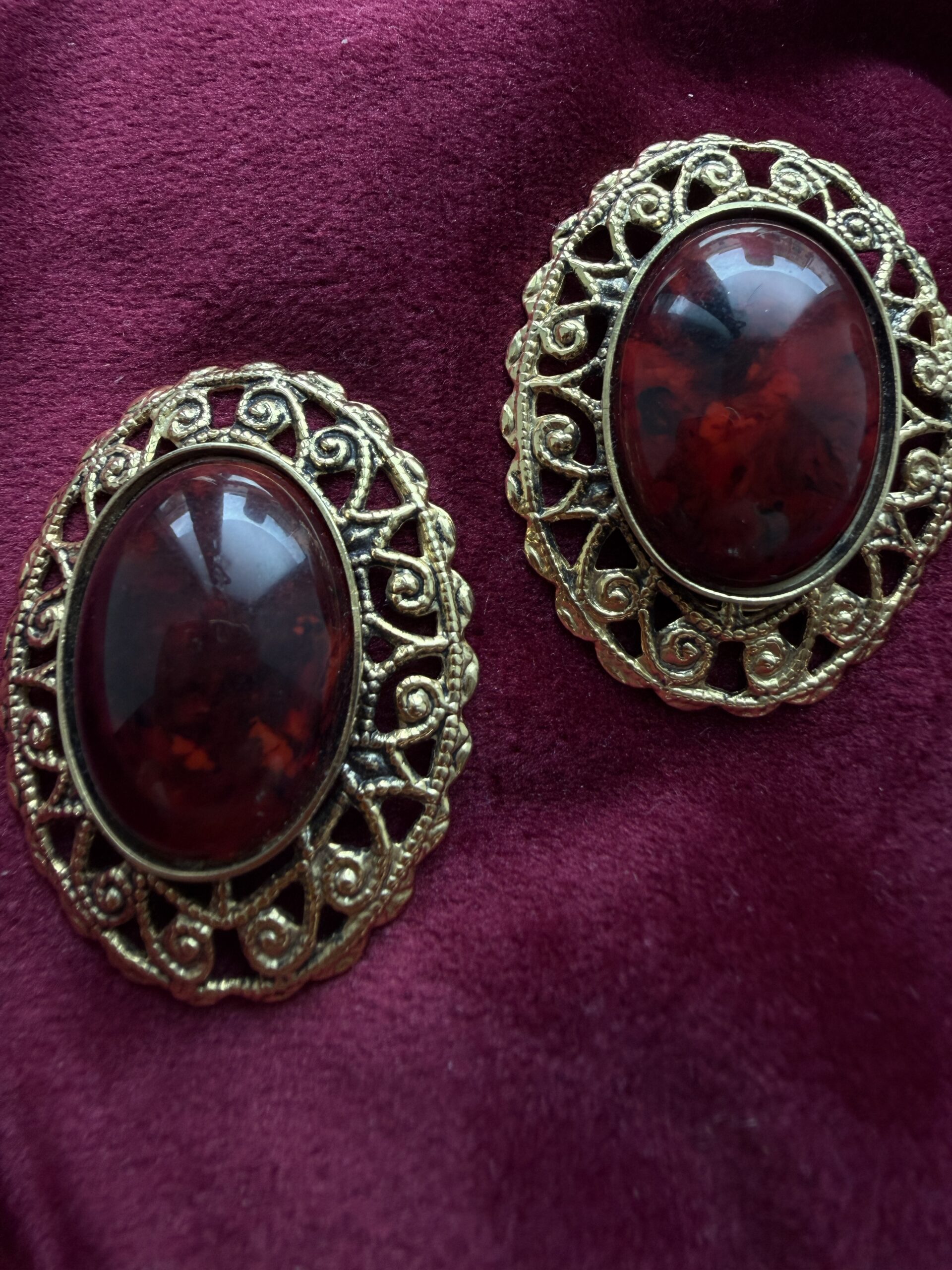 IMG_9983 Orecchini bottone pietra - immagine 1